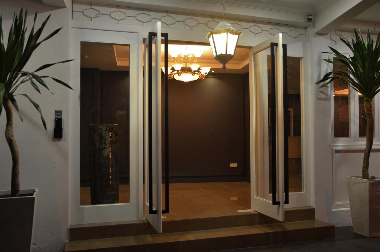 Theblanc Boutique
