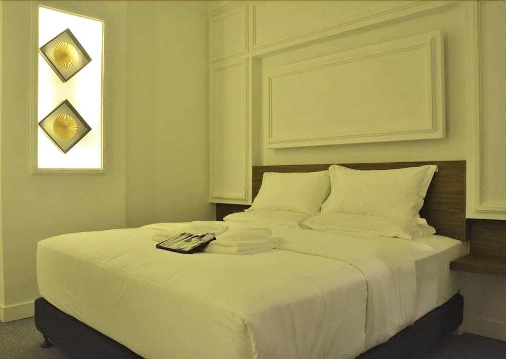 Theblanc Boutique Hotel 3*